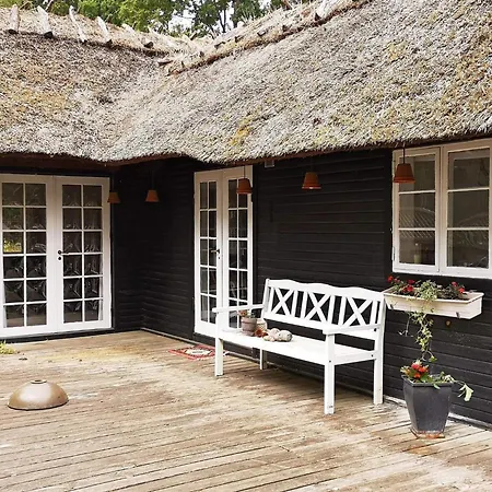 Feriehus 6 Person In Rodby-by Traum